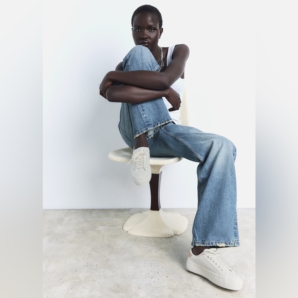 NWT. Zara White Athletic Platform Casual Sneakers. Size 11. - Picture 6 of 9